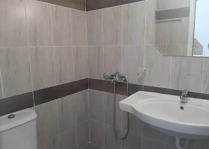 жени Апартамент