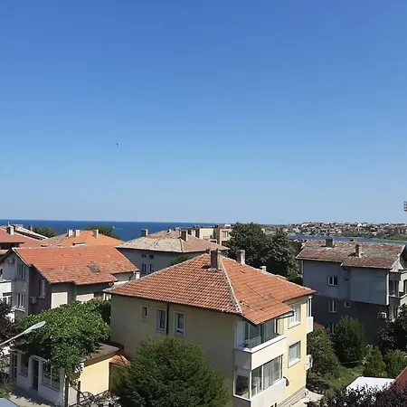 жени Apartment Tsarevo